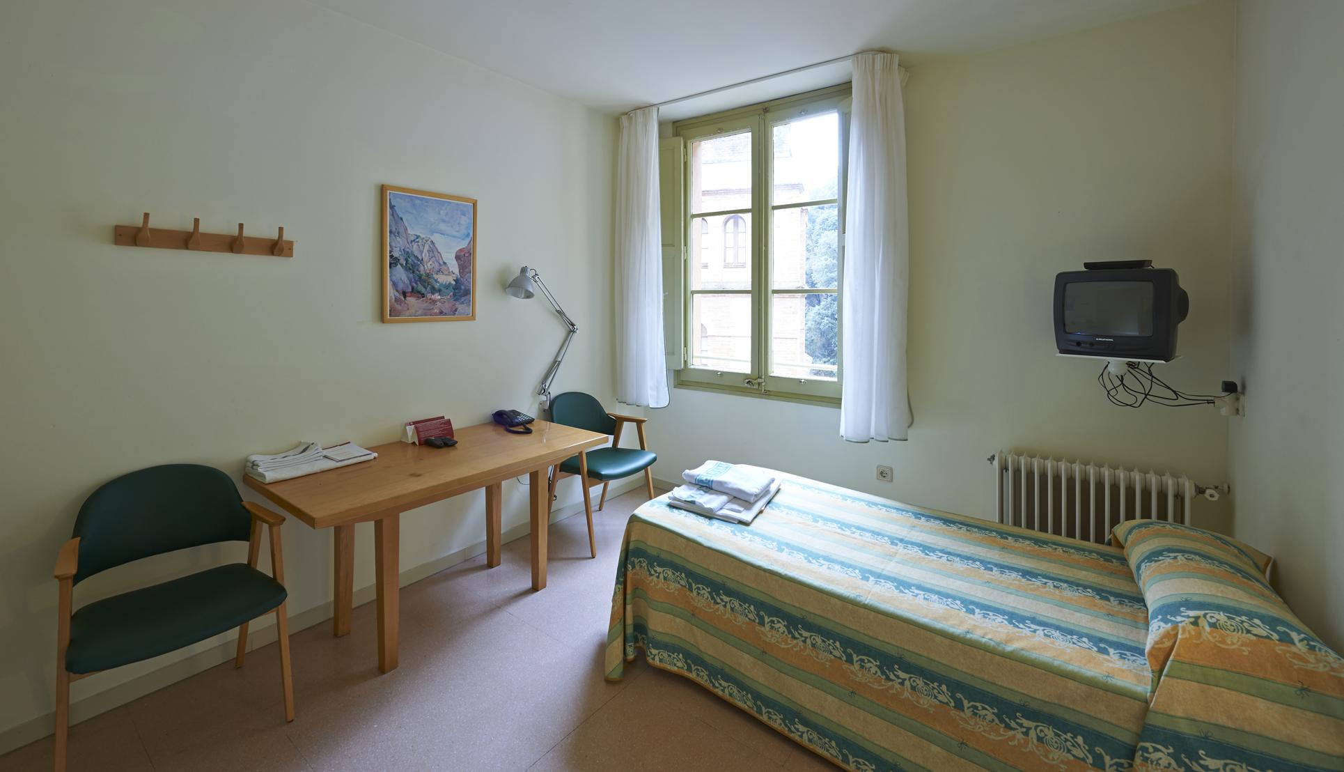 Apartamentos Montserrat Abat Marcet ภายนอก รูปภาพ