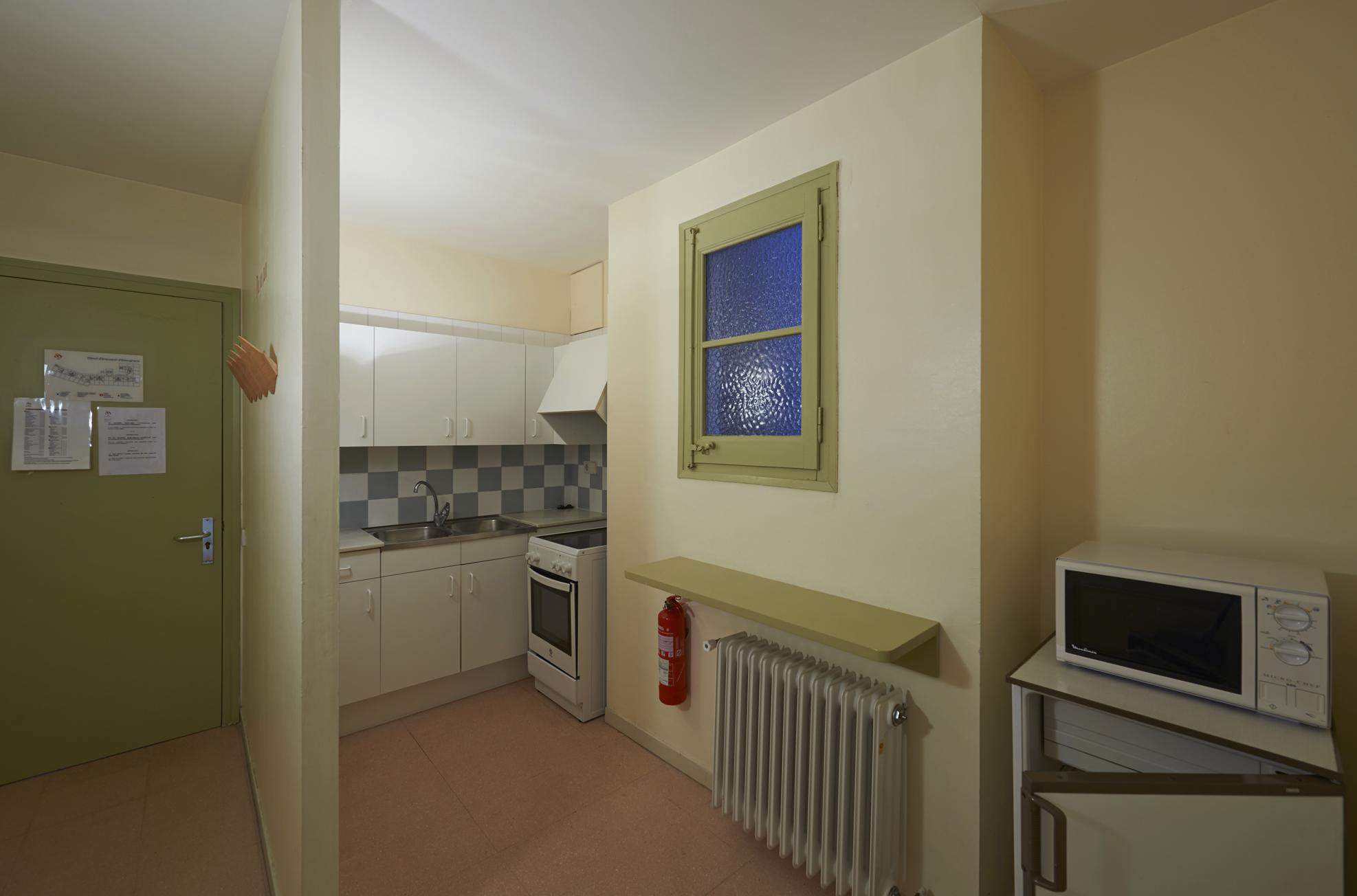 Apartamentos Montserrat Abat Marcet ภายนอก รูปภาพ